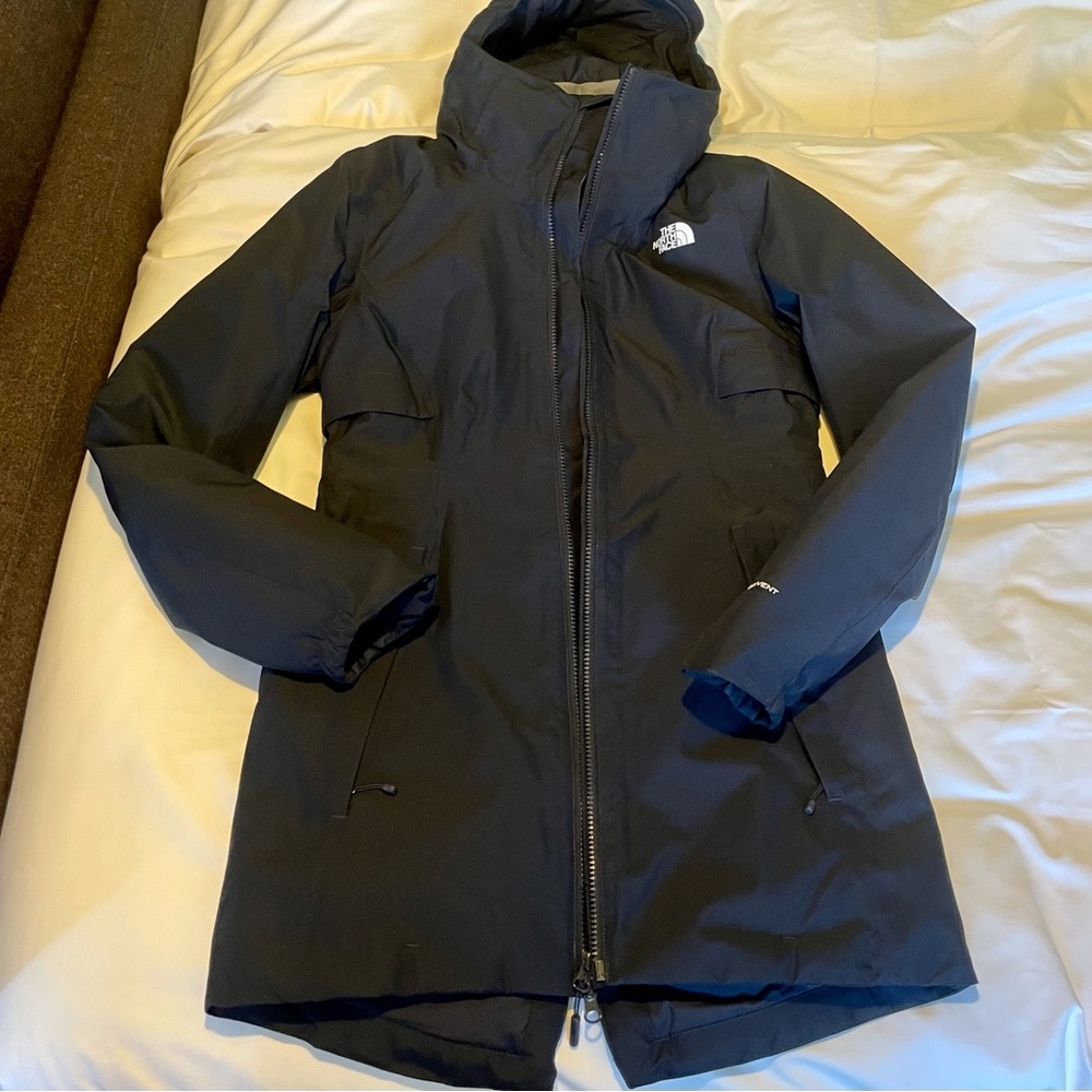 North Face Navy Parka. Women’s XS